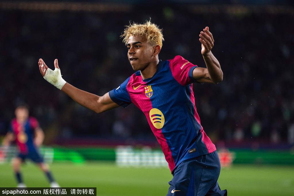 皇冠信用网登_欧冠-进球大战皇冠信用网登!邓弗里斯2射1传亚马尔破门 巴萨3-3国米