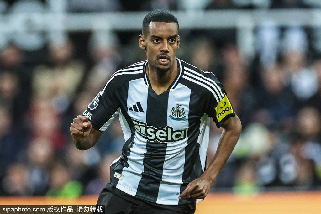 皇冠正网_观战台:巴萨火拼皇马定乾坤 红军斗枪手+蓝军争5大战