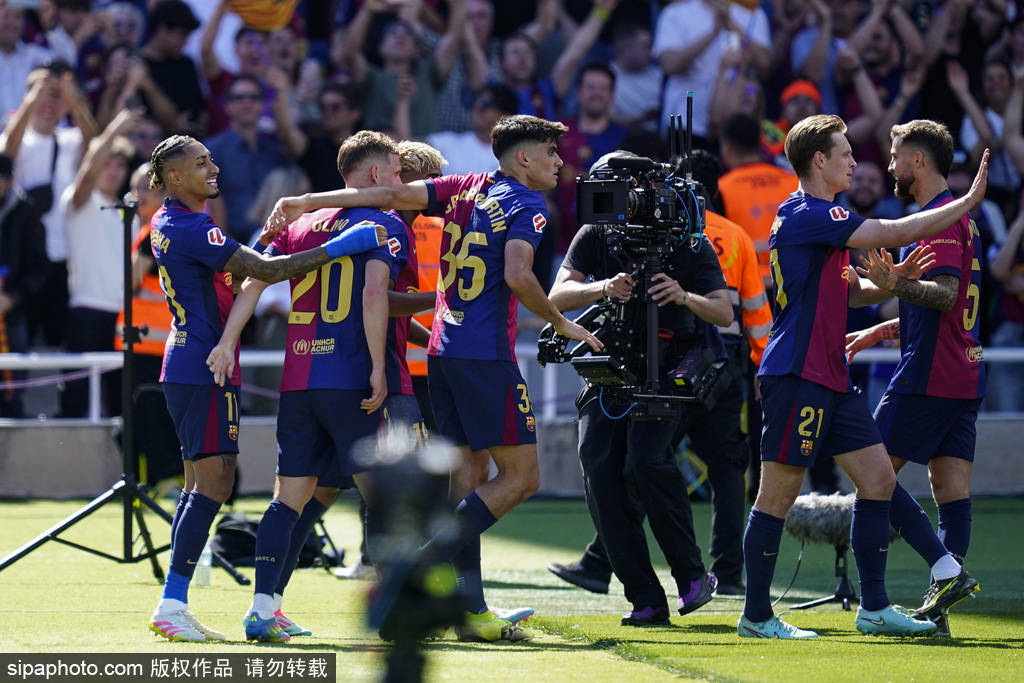 正版皇冠信用网开户_赛季四杀正版皇冠信用网开户!西甲-姆巴佩戴帽拉菲2球 巴萨4-3皇马7分领跑