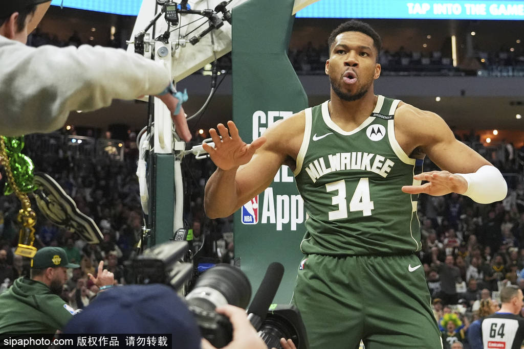 皇冠信用哪里申请_为了字母哥皇冠信用哪里申请!曝尼克斯准备提出“海啸式”报价