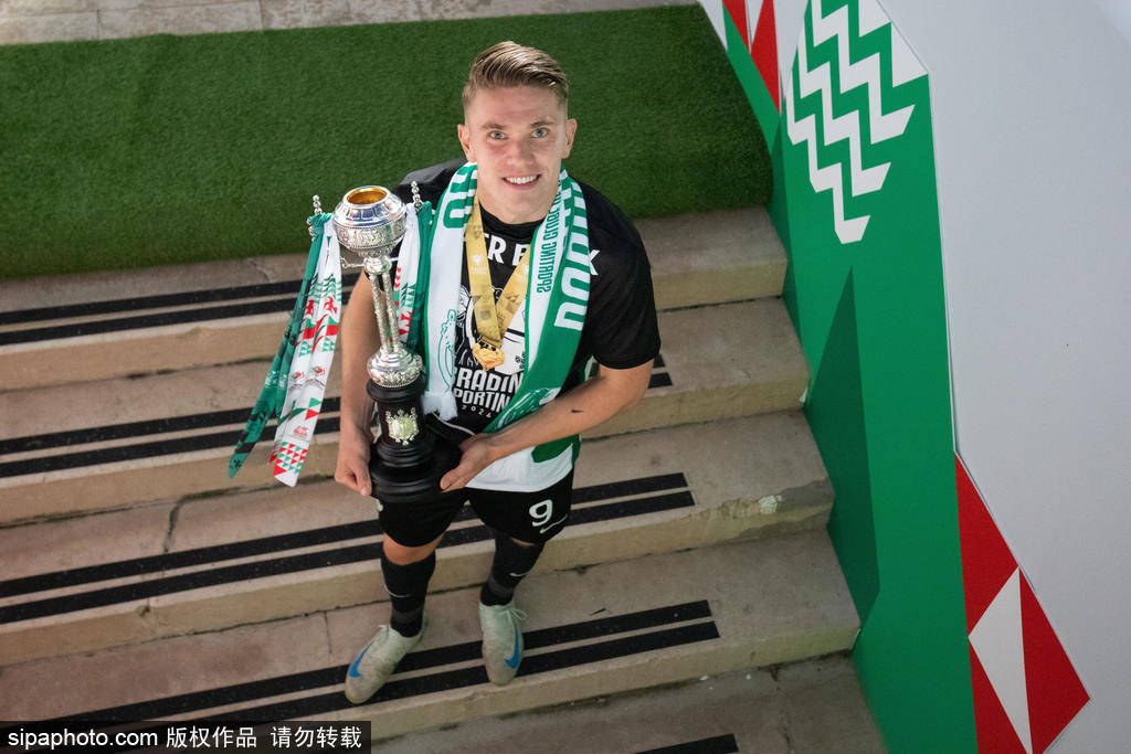 皇冠信用网代理平台_葡超金靴“逼宫”!约克雷斯转会曼联再生变数皇冠信用网代理平台,里斯本竞技坐地起价太黑?