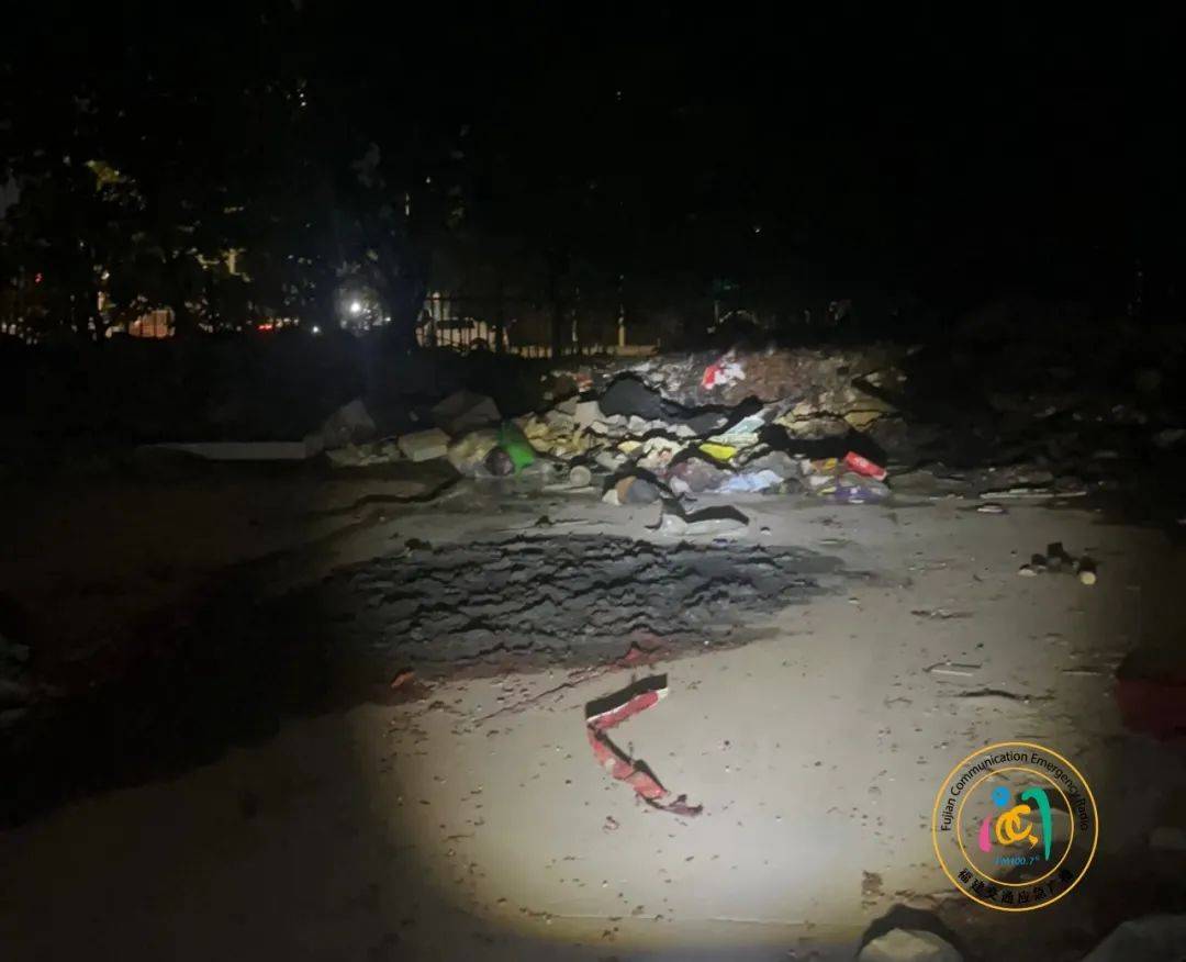 FIBA男篮世界杯U19_福州一小区发生火灾FIBA男篮世界杯U19,现场火势较大、浓烟滚滚!