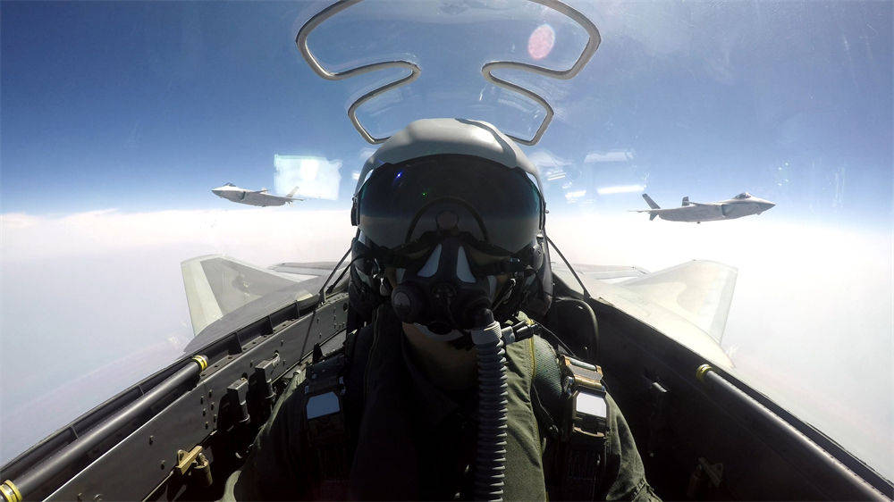 怎么注册皇冠信用网_都见不得中国强大!歼20隐身战机飞越对马海峡怎么注册皇冠信用网,美日罕见没发现?