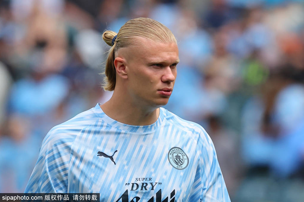 皇冠信用网最新地址_观战台:利物浦打响英超揭幕战 曼联枪手锋线天团火拼