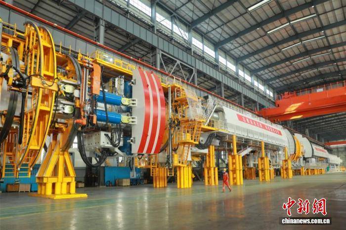 意大利甲组联赛_湖北宜昌:国产最大直径敞开式硬岩掘进机始发