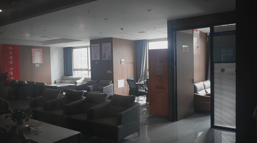 波兰乙组联赛_确认过眼神波兰乙组联赛,两天就闪婚!不到一年被离婚,寻妻小伙:为了结婚我家花了30万