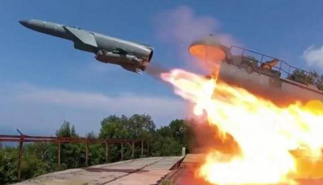 美国MLS NEXT职业联赛_10万大军压境北约美国MLS NEXT职业联赛,普京递话,美印罕见全部入场!唯独少了中国?