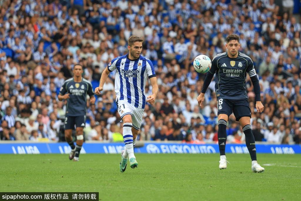 皇冠登3管理出租_皇马惨败马竞:三名球员被点名批评皇冠登3管理出租,阿隆索战术遭质疑