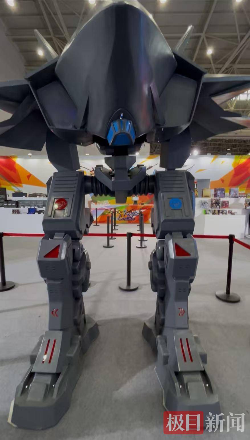 皇冠信用网代理注册_弹出福建舰皇冠信用网代理注册,变身“机器人”!歼-35战机机甲重磅亮相