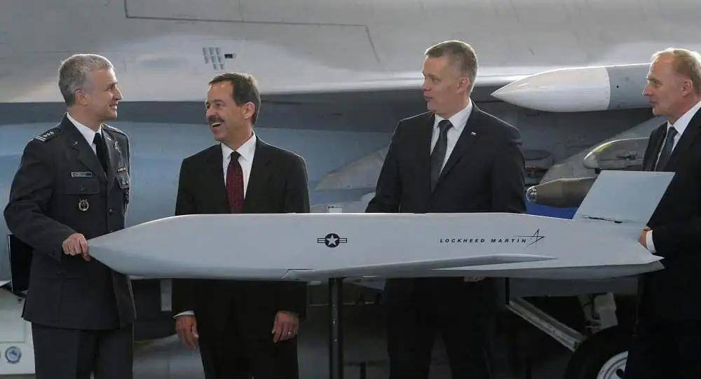 皇冠信用网站_战斧导弹送到乌克兰那一天皇冠信用网站,就是和普京决裂的时刻,美俄之间再无余地可退