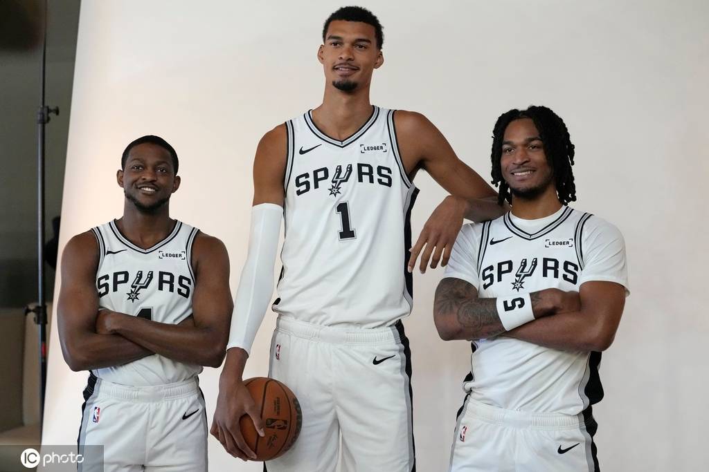 皇冠登1登2登3代理_30天30队马刺:文班化解血栓危机 重建又遇三PG难题