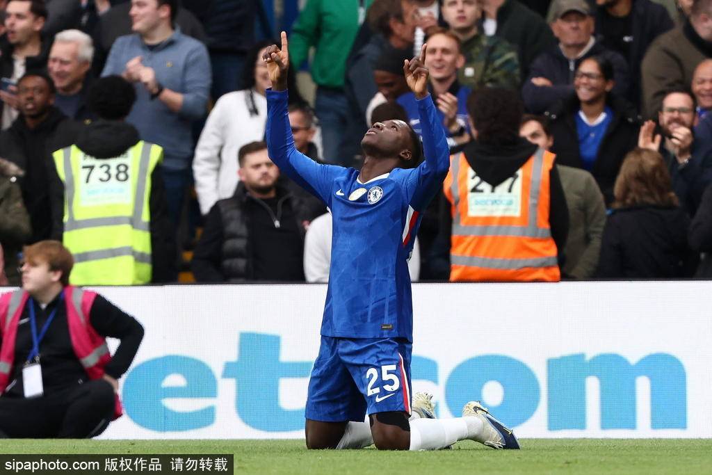 皇冠信用网在线注册_英超-凯塞多世界波埃斯特旺补时绝杀 切尔西2-1利物浦