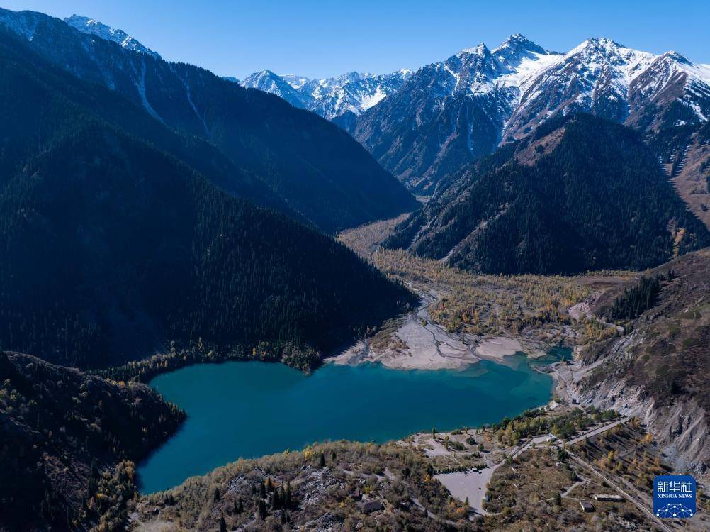 皇冠公司的代理怎么拿_哈萨克斯坦:伊塞克峡谷和伊塞克湖的秋日画卷