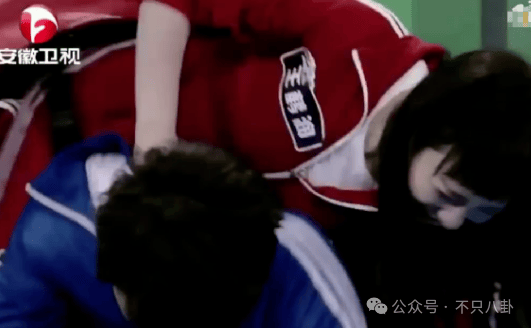 NBA篮球返水
_他俩没分手但被拍到吵架了NBA篮球返水
,吵得很凶......