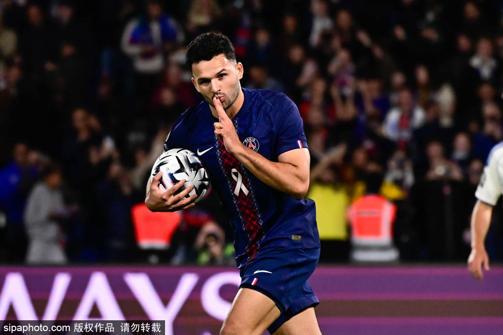 皇冠信用網出租
_进球大战皇冠信用網出租
!法甲-巴尔科拉破门 巴黎连追2球3-3斯特拉斯堡