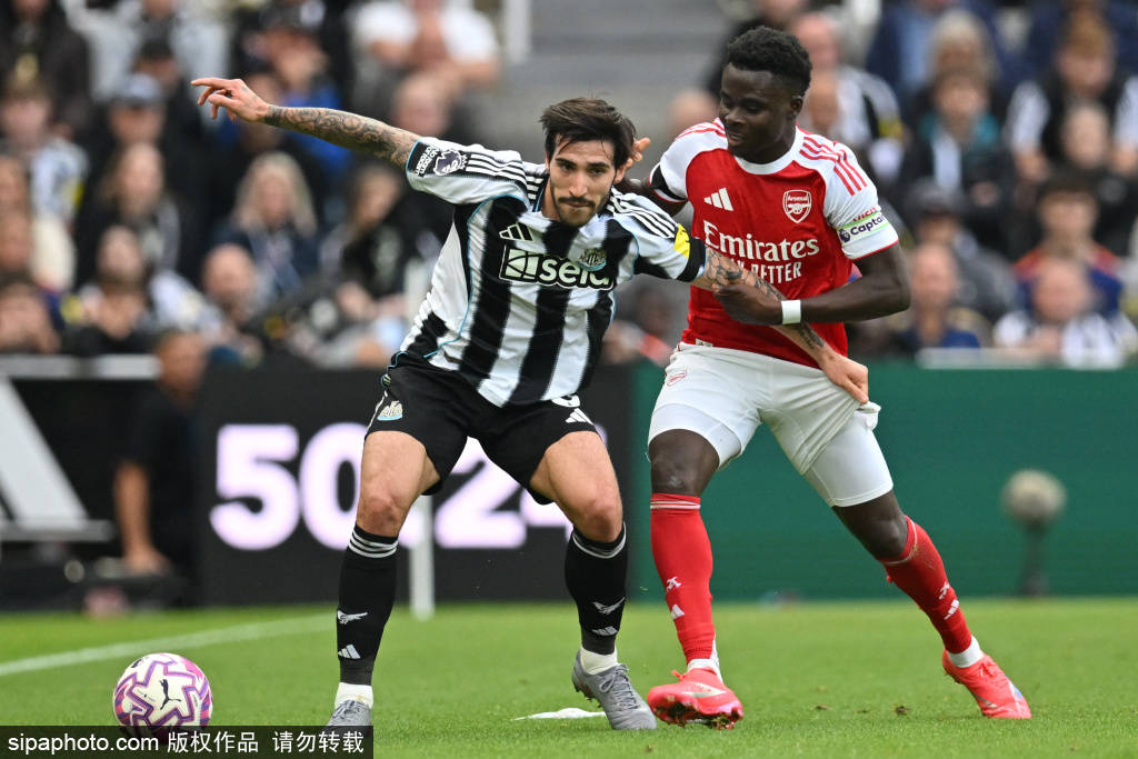 皇冠信用网可以占几成
_国米4-0大胜圣吉罗斯:数据背后的战术解密与球员故事