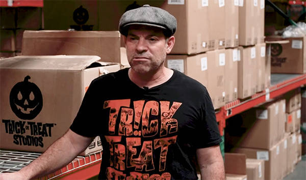 皇冠信用盘
_美国人正度过一个“没了中国货、最恐怖”的万圣节皇冠信用盘
,白宫发言人却仍嘴硬