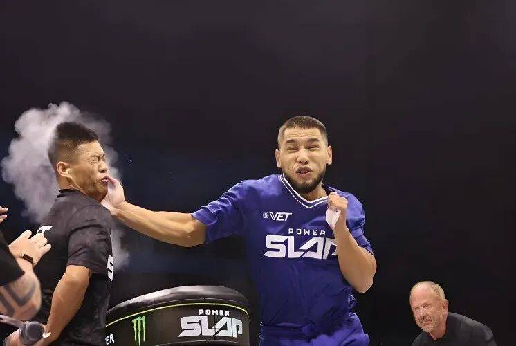 皇冠信用账号申请
_“现在看人还是重影”!扇耳光比赛受伤的中国选手:签了6场皇冠信用账号申请
,还想完成剩下的5场