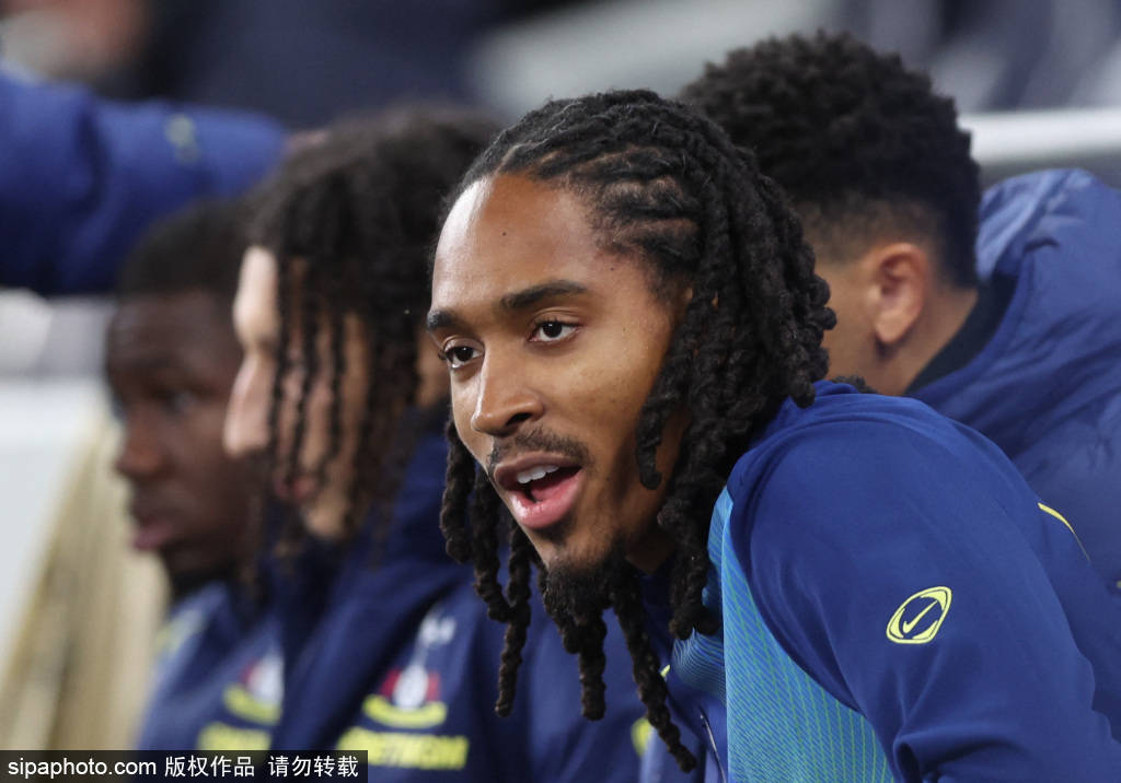 体育皇冠信用网
_费迪南德点评曼联2-2热刺:疯狂的15分钟体育皇冠信用网
,延续不败之路的背后