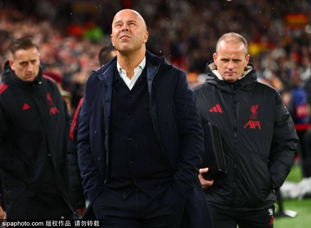 138信用盘出租_利物浦主帅斯洛特做出惊人决定：萨拉赫罕见坐上替补席