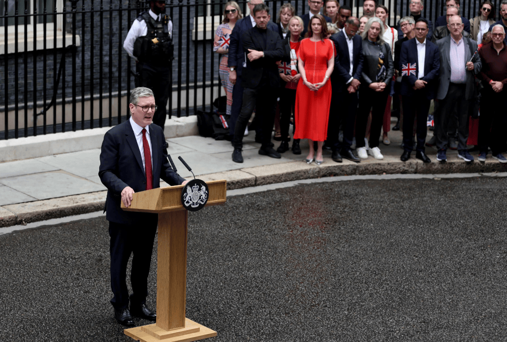 犹他爵士 vs 体斯顿火箭_中英再突发重大事情犹他爵士 vs 体斯顿火箭，斯塔默还未登机来华，中国使馆就对他发出一个警告！