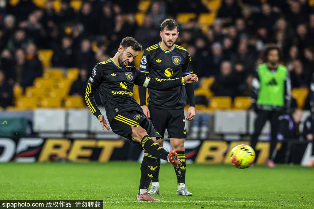 申请皇冠信用網代理_英超-B费双响姆贝莫破门芒特建功 曼联4-1狼队升至第六