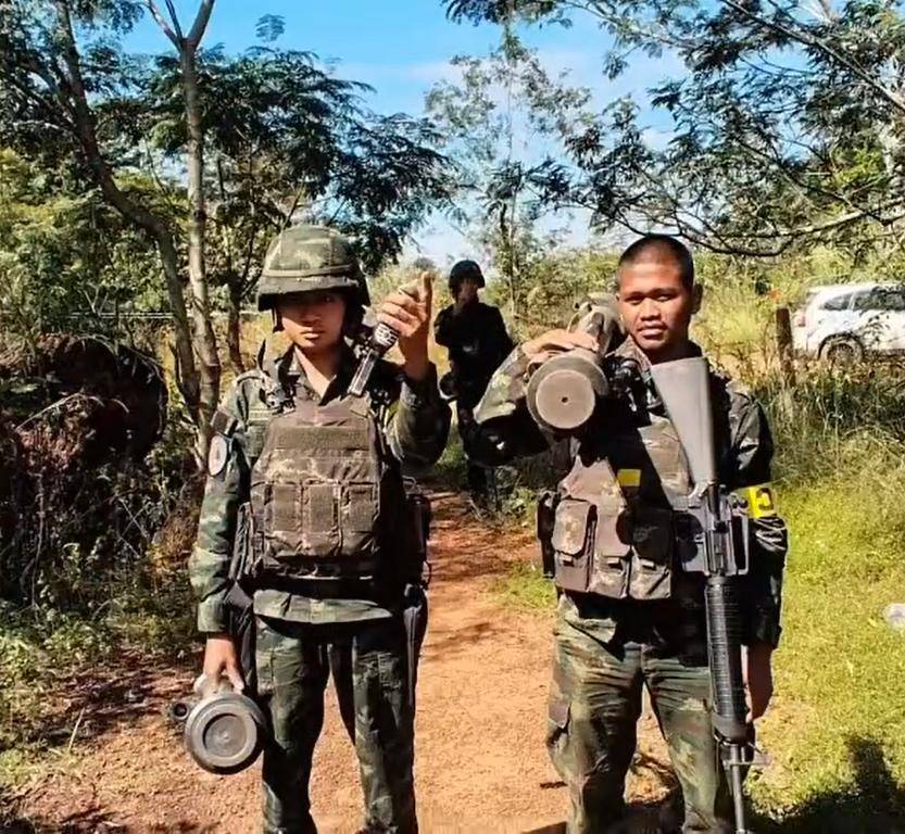 正版皇冠信用网代理_不给洪森父子拼命正版皇冠信用网代理，柬军跑了：泰国缴获中械摆一地，越南武器参战