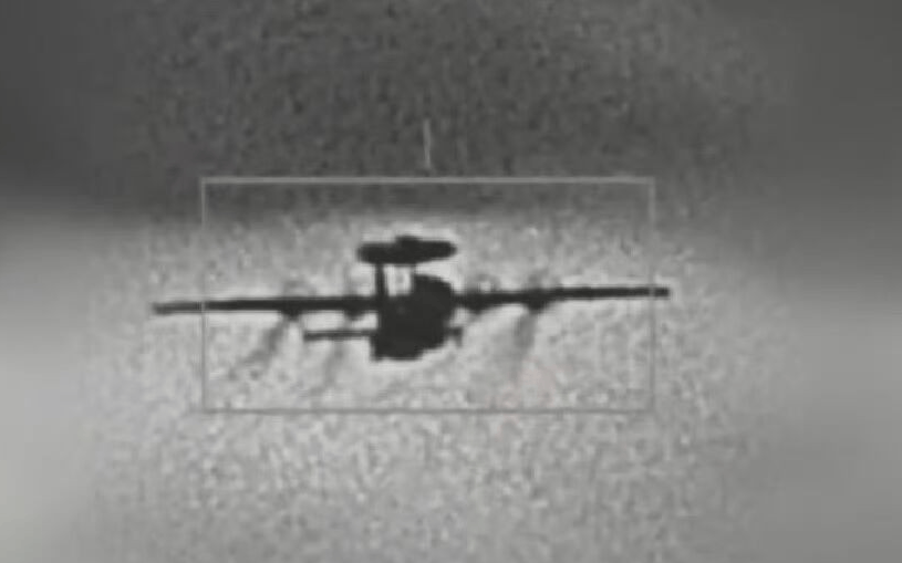 正版皇冠信用网代理_对峙升级正版皇冠信用网代理，台军公布F16V“锁定”歼16画面，距开火只剩一个按钮？