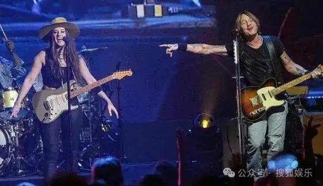 皇冠足球平台申请_终究还是离婚了皇冠足球平台申请！这样的结果已经算体面了吧！