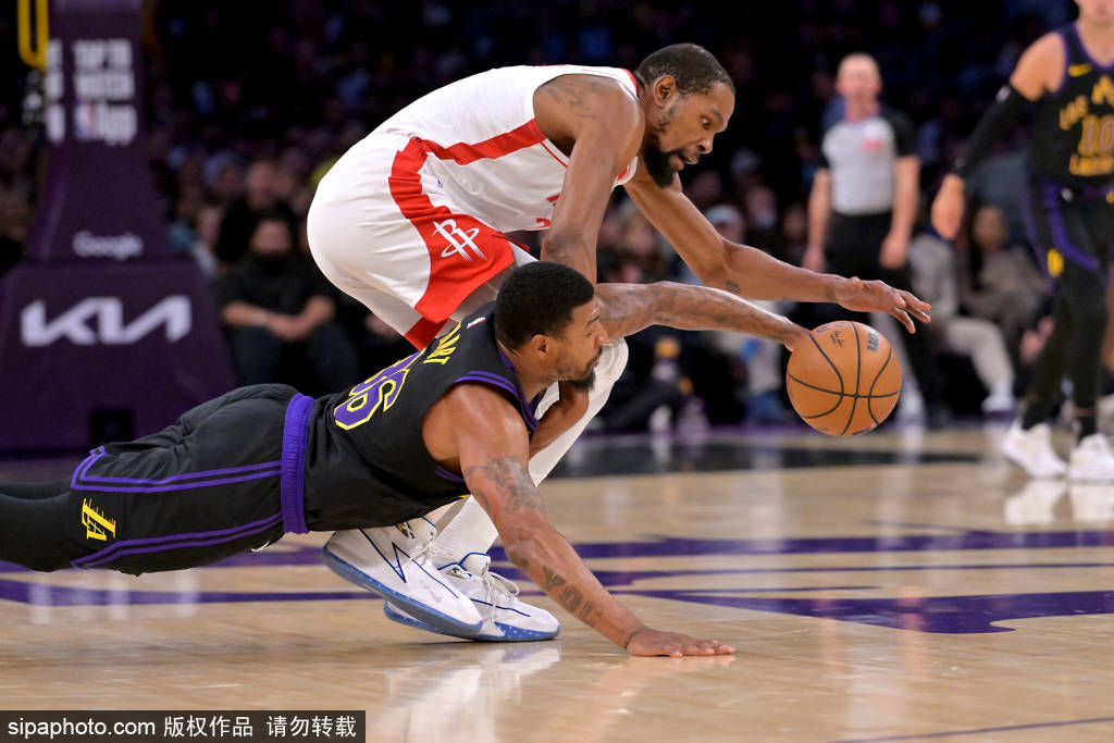 皇冠信用网会员开户_湖人季后赛重磅反转：卢卡-东契奇恐缺席全程皇冠信用网会员开户，奥斯汀-里夫斯复出在望！